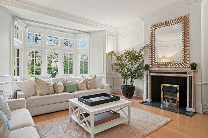 4 Bedroom Flat To Rent In Knightsbridge, Knightsbridge, SW1X