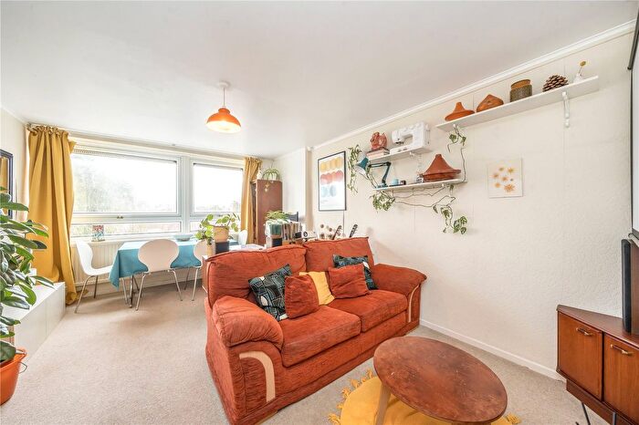 1 Bedroom Flat To Rent In Boileau Road, London, SW13