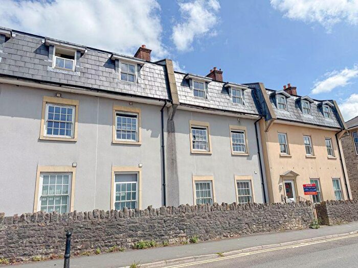 2 Bedroom Flat For Sale In Waterloo Road, Shepton Mallet, BA4