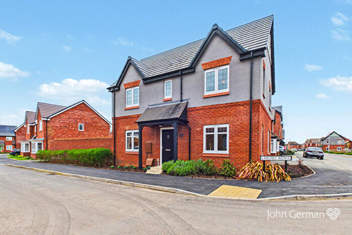 3 Bedroom Detached House For Sale In Larches Avenue, Tatenhill, DE13