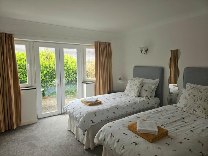 3 Bedroom Bungalow To Rent In Llanddona, Beaumaris, LL58