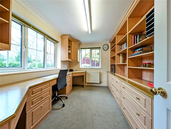 3 Bedroom Bungalow For Sale In Honeybrook Lane, Kidderminster, Worcestershire, DY11