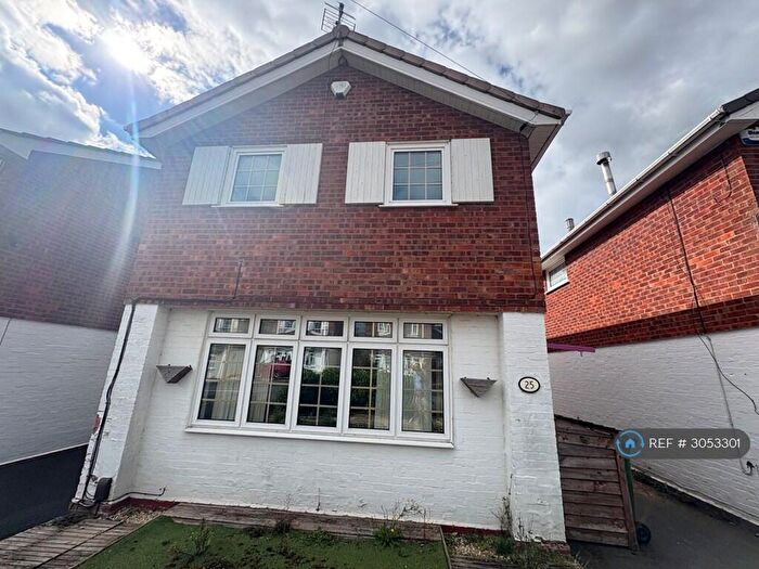 3 Bedroom Detached House To Rent In Elmdale Drive, Kidderminster, DY10