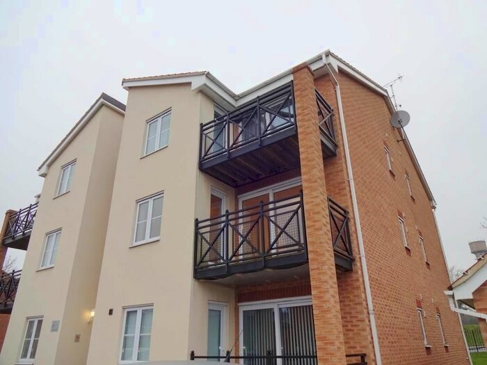 1 Bedroom Flat To Rent In Cherry Tree Walk, Knottingley, WF11