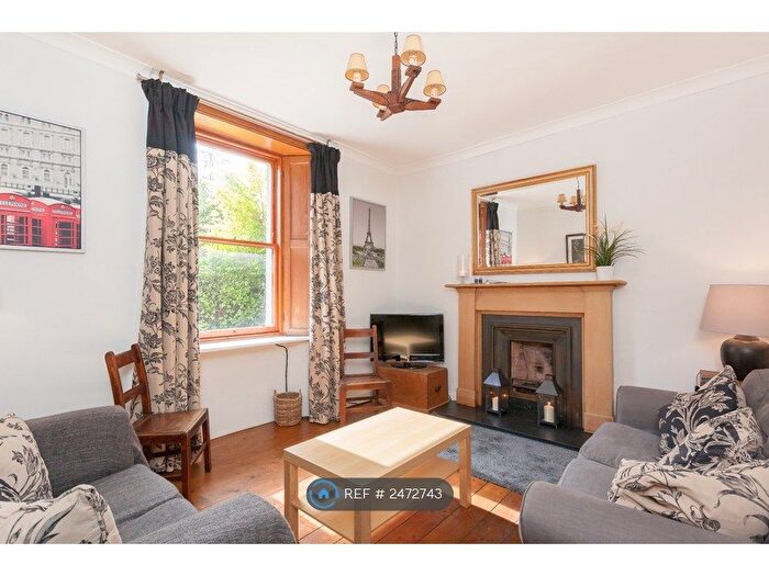 2 Bedroom Flat To Rent In Rosebank Cottages, Edinburgh, EH3