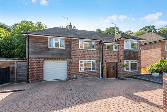 4 Bedroom Detached House For Sale In Southwoods, Yeovil, BA20