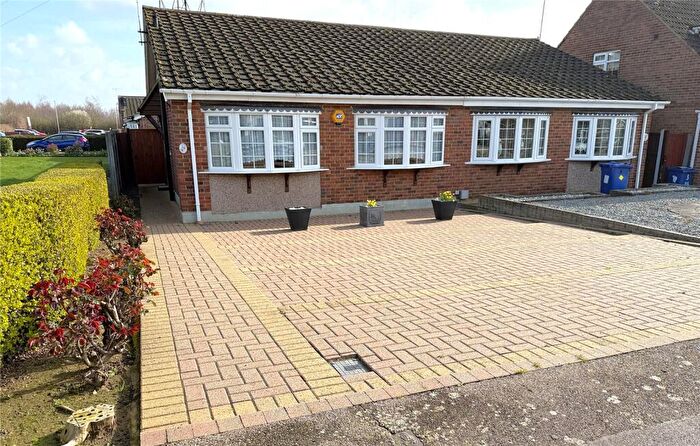 2 Bedroom Bungalow For Sale In Somerset Road, Linford, Essex, SS17