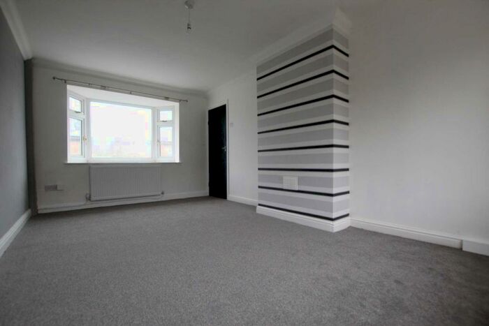 2 Bedroom Town House To Rent In Ballantrae Road, Shadsworth, BB1