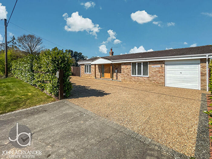 2 Bedroom Detached Bungalow For Sale In Newbridge Road, Tiptree, Colchester, CO5
