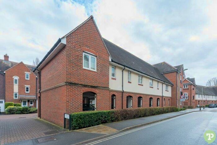 2 Bedroom Flat To Rent In Thames View, Abingdon, OX14
