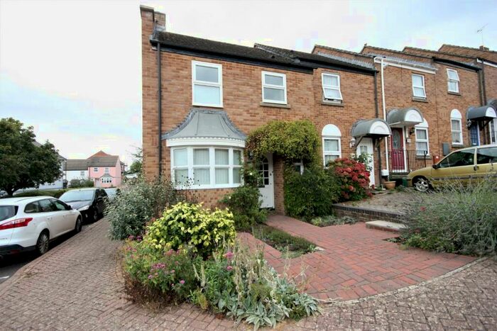 3 Bedroom Semi-Detached House To Rent In The Maltings, Weymouth, DT4