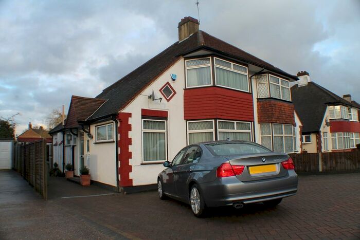 3 Bedroom Semi-Detached House To Rent In Sidcup Road, New Eltham, SE9