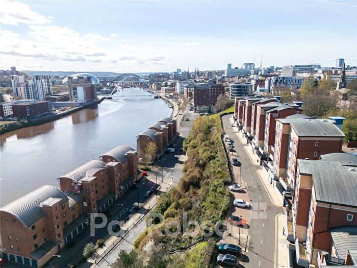 2 Bedroom Flat For Sale In High Quay, East Quayside, Newcastle Upon Tyne, NE1