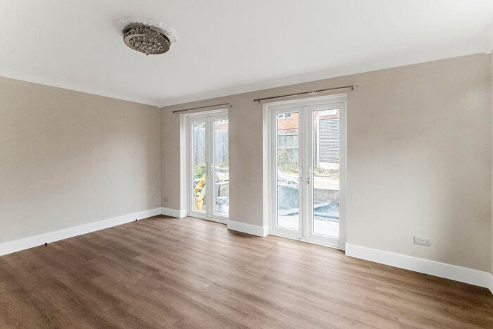 4 Bedroom House To Rent In Spacious Four Bedroom Family Home – Innholder Court, Milton Keynes, MK14