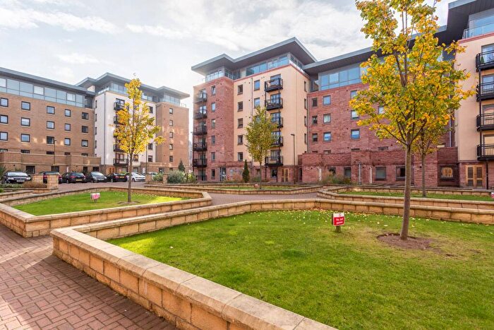 2 Bedroom Flat For Sale In Flat, Slateford Gait, Slateford, Edinburgh, EH11