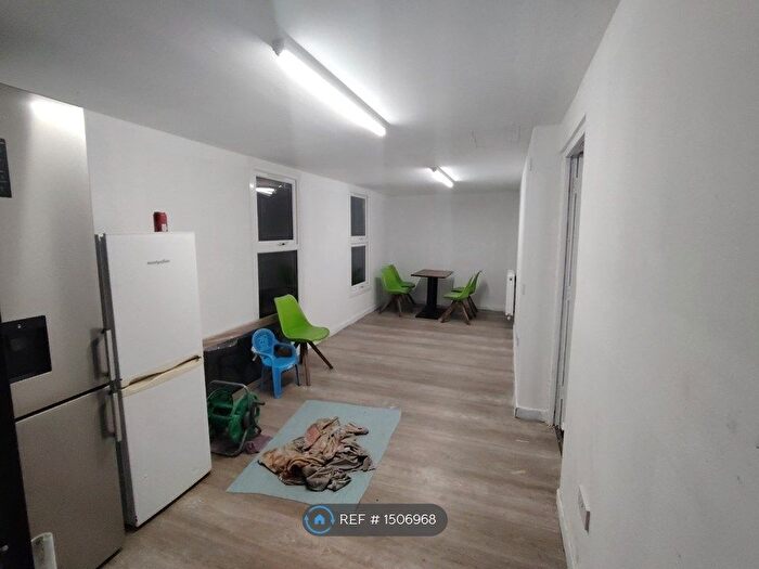 5 Bedroom Terraced House To Rent In Feenan Highway, Tilbury, RM18