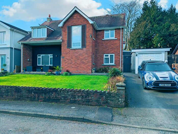 3 Bedroom Detached House For Sale In Priory Close, Carmarthen, Carmarthenshire., SA31