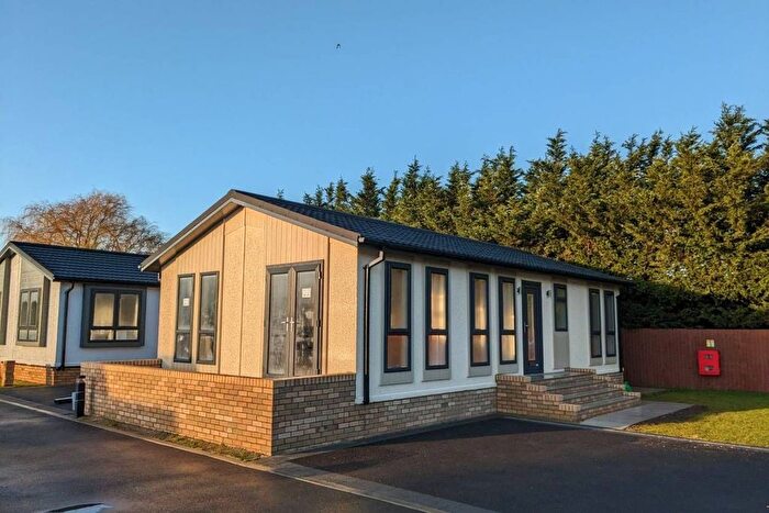 2 Bedroom Mobile/park Home For Sale In , Elm, Wisbech, PE14