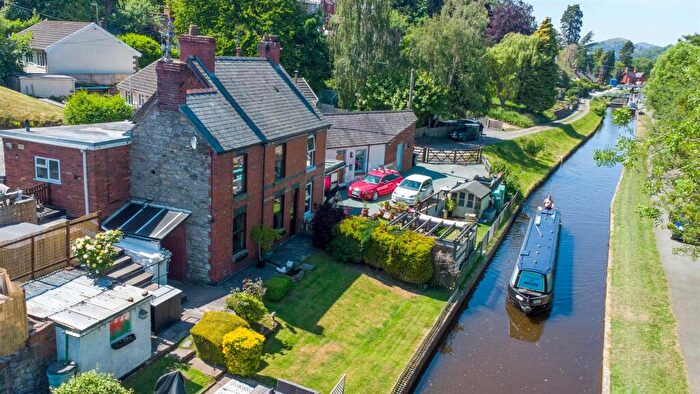 3 Bedroom Semi-Detached House For Sale In Canal Side, Froncysyllte, Llangollen, LL20