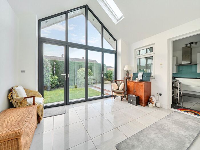 3 Bedroom Bungalow For Sale In Manor Road, Ossett, West Yorkshire, WF5