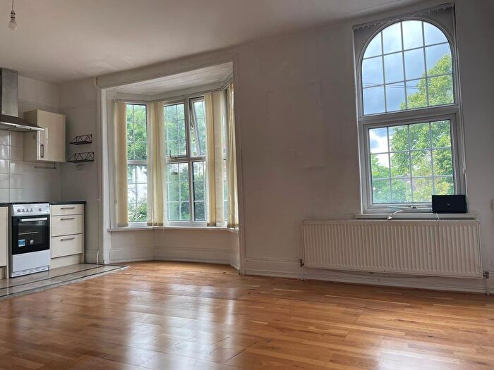1 Bedroom Flat To Rent In Church Road, Moseley, B13