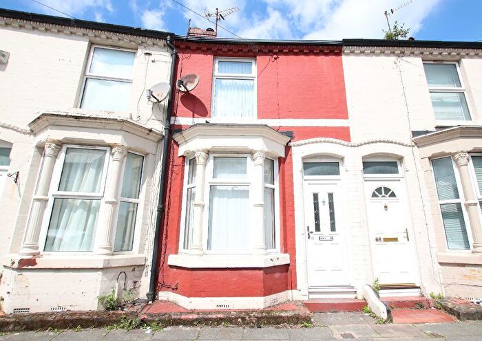 2 Bedroom House To Rent In Strathcona Road, L15