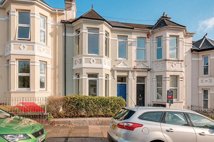 3 Bedroom Terraced House For Sale In Glendower Road, Plymouth, PL3