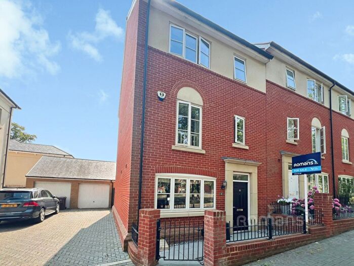 4 Bedroom End Terrace House For Sale In Inkerman Lane, Wellesley, Aldershot, GU11