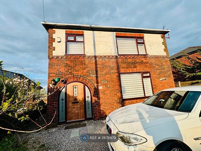 3 Bedroom Detached House To Rent In Lowercroft Road, Bury, BL8