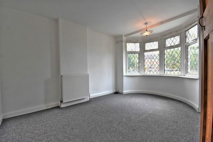 3 Bedroom Terraced House For Sale In Sewall Highway, Coventry, CV6