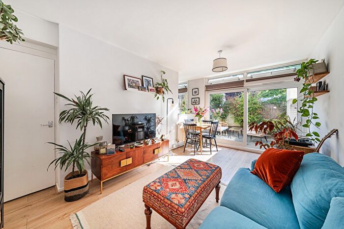 1 Bedroom Flat For Sale In Victoria Rise, London, SW4