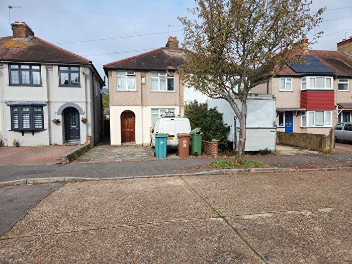 3 Bedroom Semi-detached House To Rent In Whittaker Road, Sutton, SM3