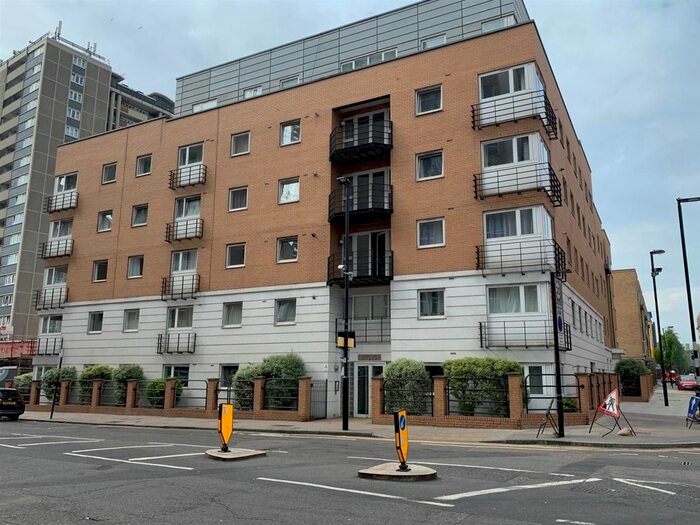 2 Bedroom Flat To Rent In Moreland Street, London, EC1V
