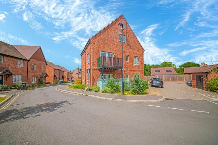 2 Bedroom Flat For Sale In Samuel Jarvis Avenue, Fair Oak, Eastleigh, SO50