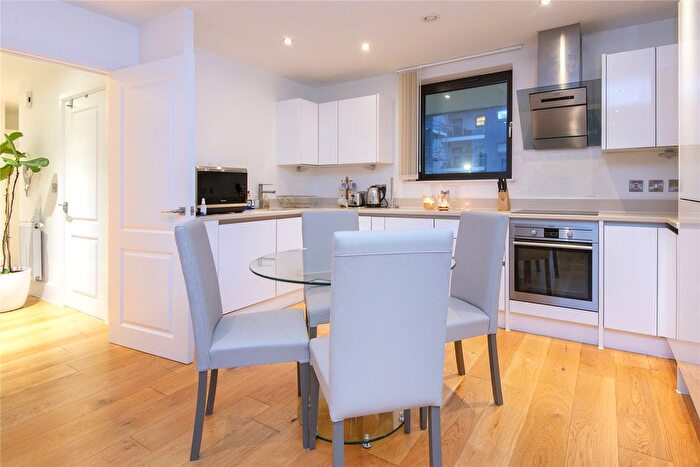 2 Bedroom Flat To Rent In Euler Court, Axio Way, E3