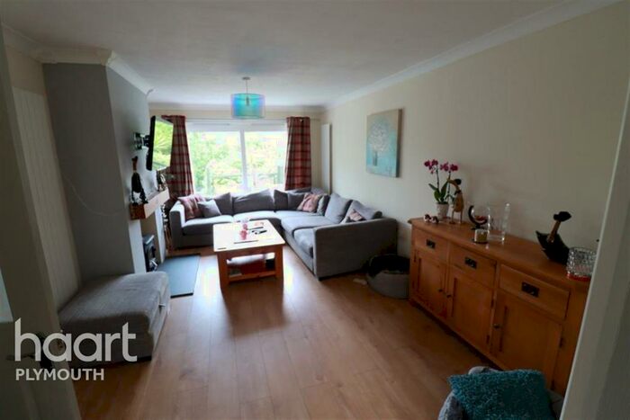 3 Bedroom Semi-Detached House To Rent In Buena Vista Drive, PL6