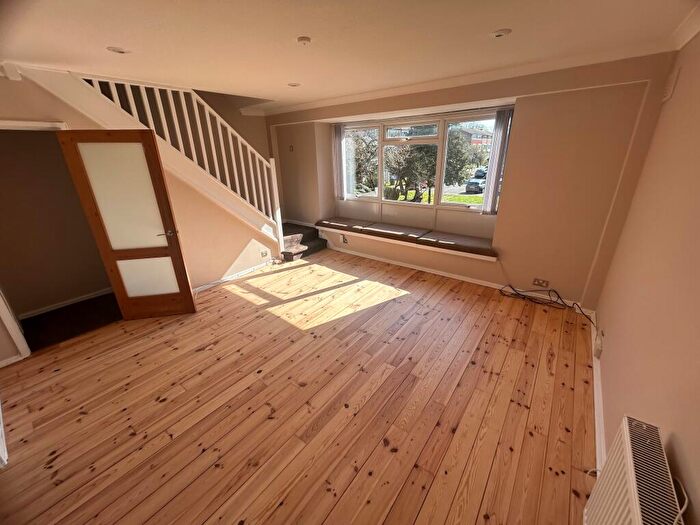 2 Bedroom Flat To Rent In Fairby Road, SE12