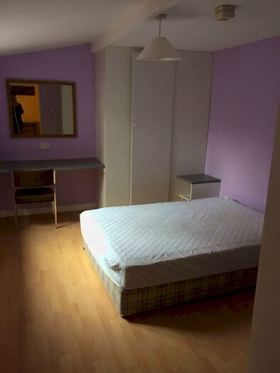 1 Bedroom Flat To Rent In A Tiverton Road, B29