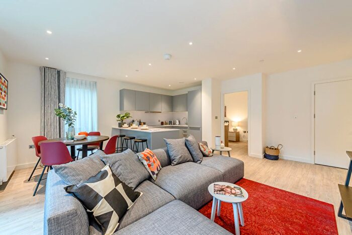 3 Bedroom Flat To Rent In Landsby Building, Wembley Park, HA9