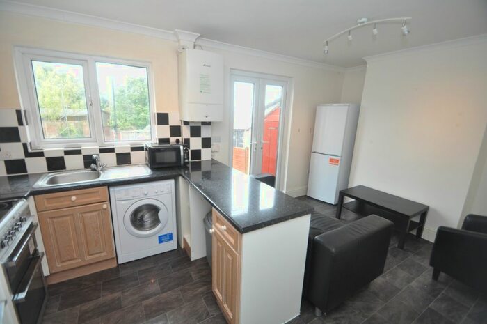 3 Bedroom Semi-Detached House To Rent In Dracaena Place, Falmouth, TR11