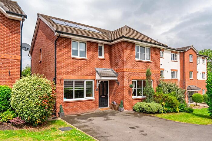 4 Bedroom Detached House For Sale In Aldcliffe Court, Adlington, Chorley, PR6