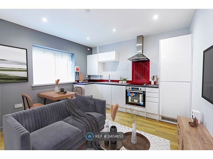 1 Bedroom Flat To Rent In Godfrey Road, Newport, NP20