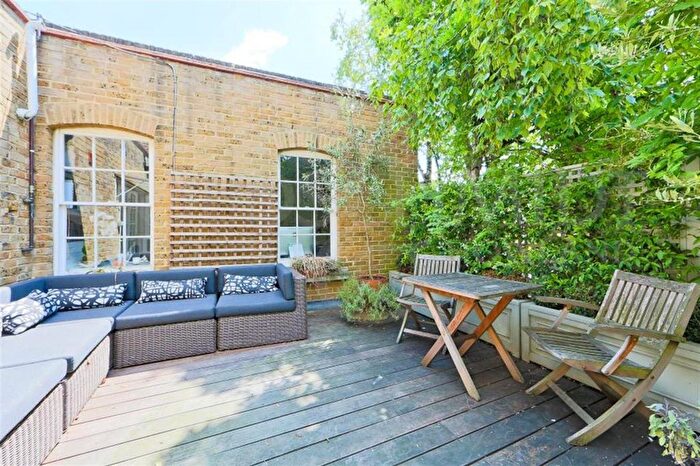 2 Bedroom Flat To Rent In Walton Street, Chelsea, SW3