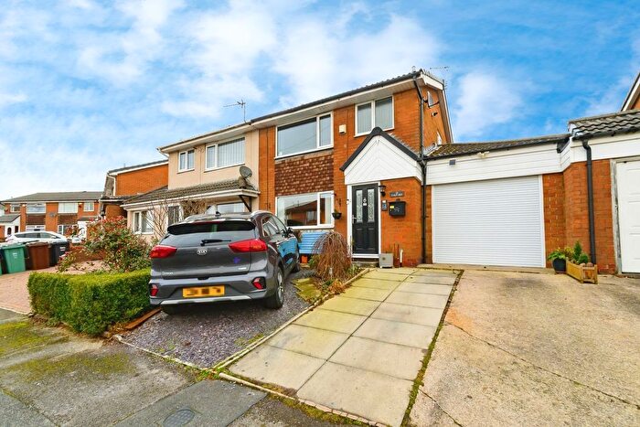 3 Bedroom Semi Detached House For Sale In Calf Hey Close, Radcliffe, Manchester, Greater Manchester, M26