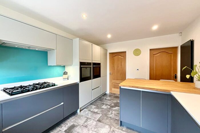 4 Bedroom Detached House For Sale In Paddock View, Todwick, Sheffield, S26
