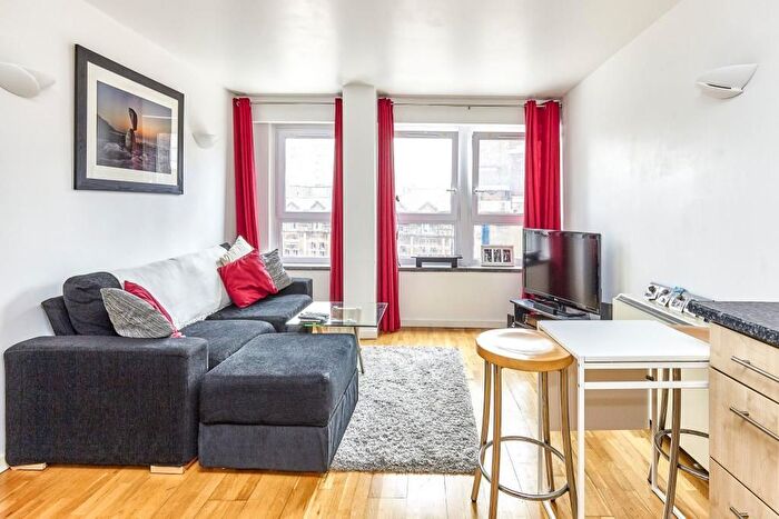 2 Bedroom Flat To Rent In The Vista, London, SE18