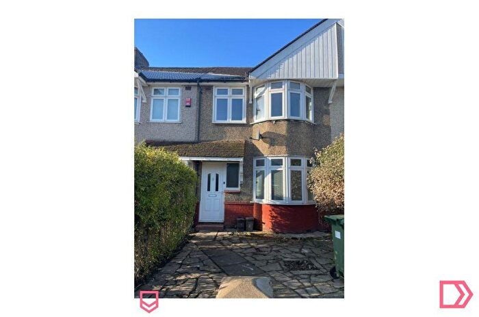 3 Bedroom Terraced House To Rent In Cumberland Avenue, Welling, Kent, DA16
