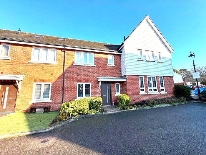 3 Bedroom Terraced House For Sale In Teaseltun, Fleet, Hampshire, GU51