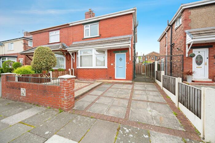 3 Bedroom Semi-Detached House For Sale In Coronation Drive, Haydock, WA11