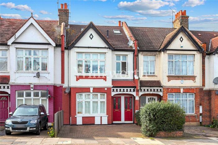 2 Bedroom Flat To Rent In Colney Hatch Lane, London, N10